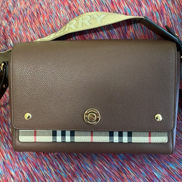 Burberry Leather and Vintage Checknote crossbody - Picture 3 of 7